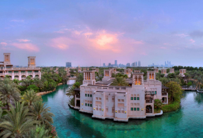 Top 10 Khách sạn sang trọng và đẳng cấp bậc nhất Dubai